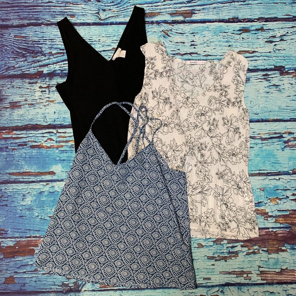 Tank Top Bundle Size Small - H&M / Hollister / Reitmans